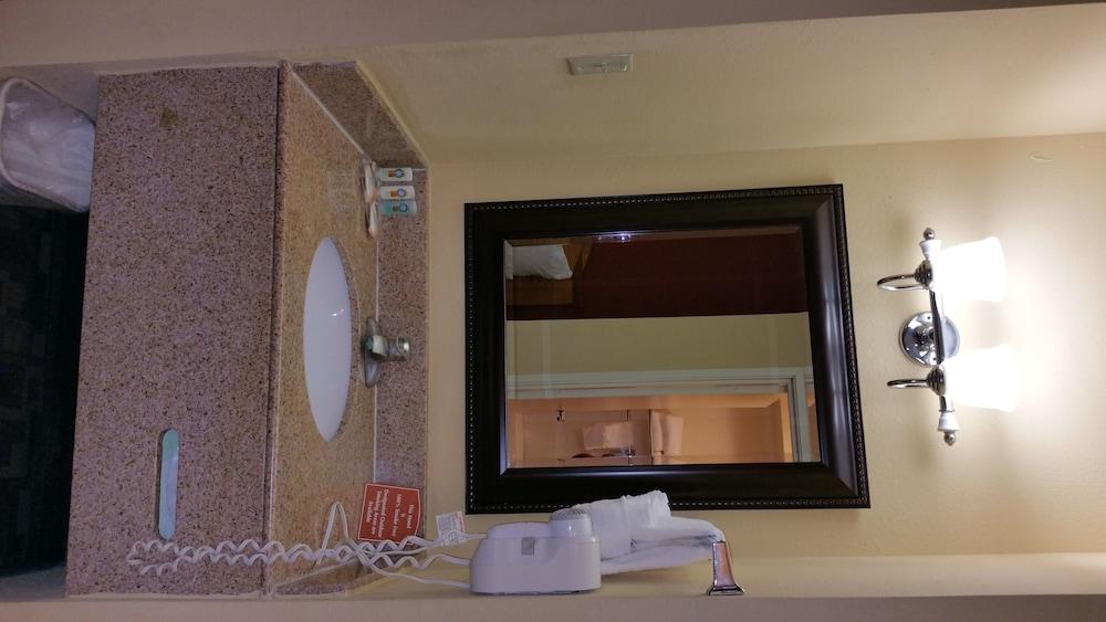 Quality Inn I-70 At Wanamaker Topeka Kültér fotó