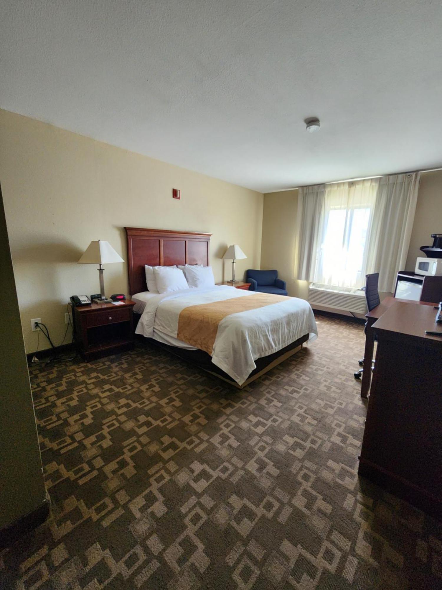 Quality Inn I-70 At Wanamaker Topeka Kültér fotó