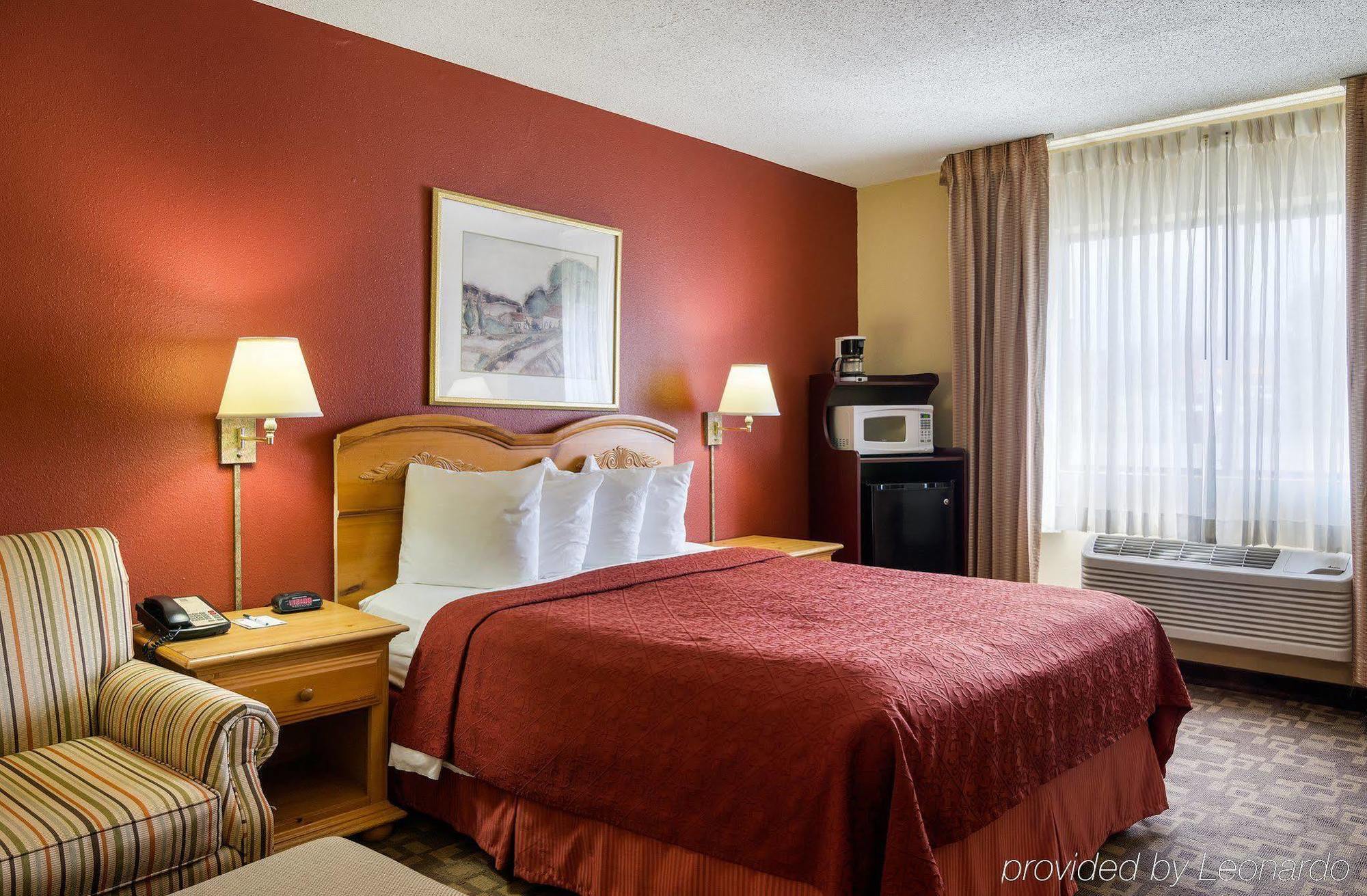 Quality Inn I-70 At Wanamaker Topeka Kültér fotó