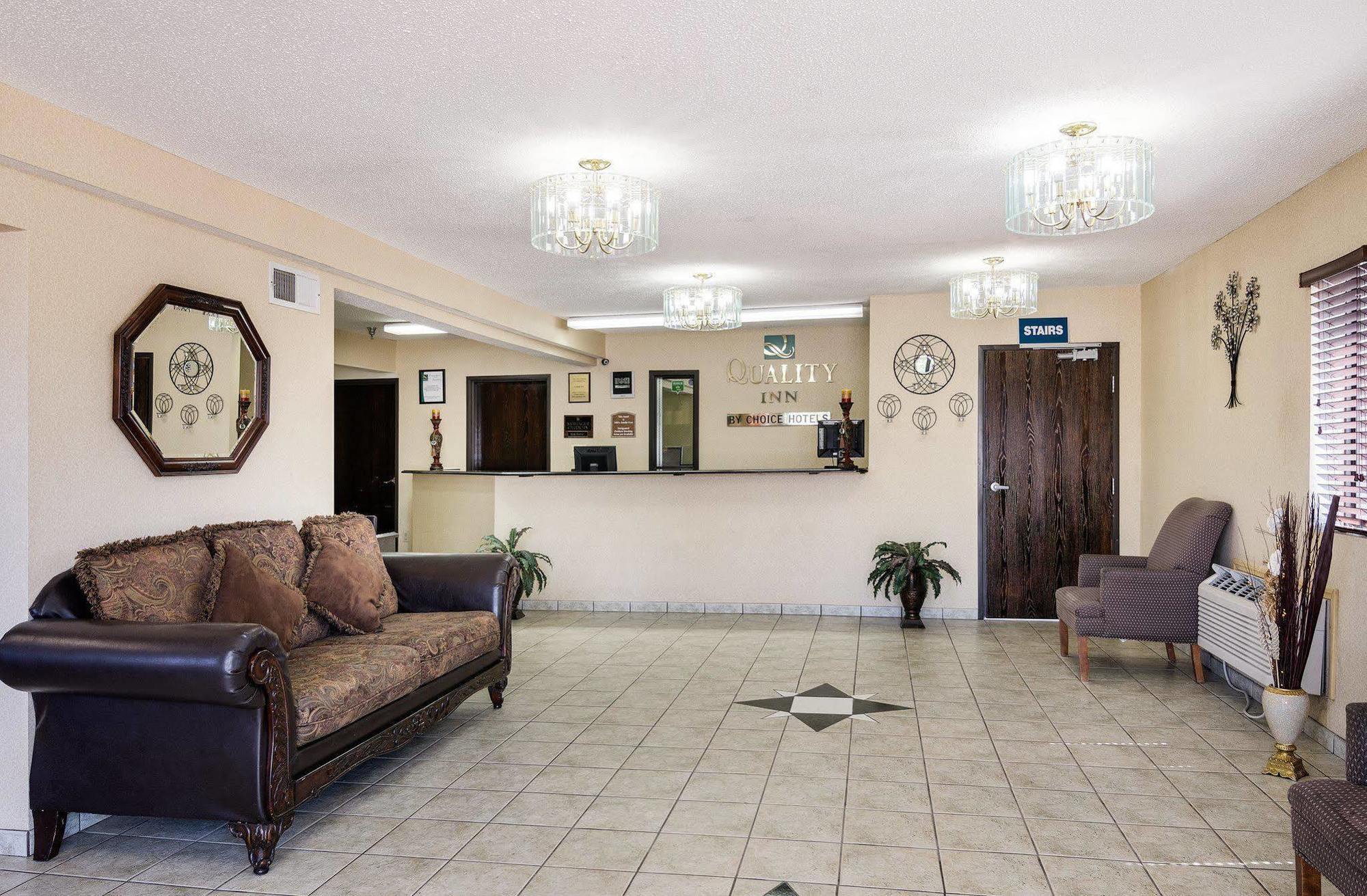 Quality Inn I-70 At Wanamaker Topeka Kültér fotó