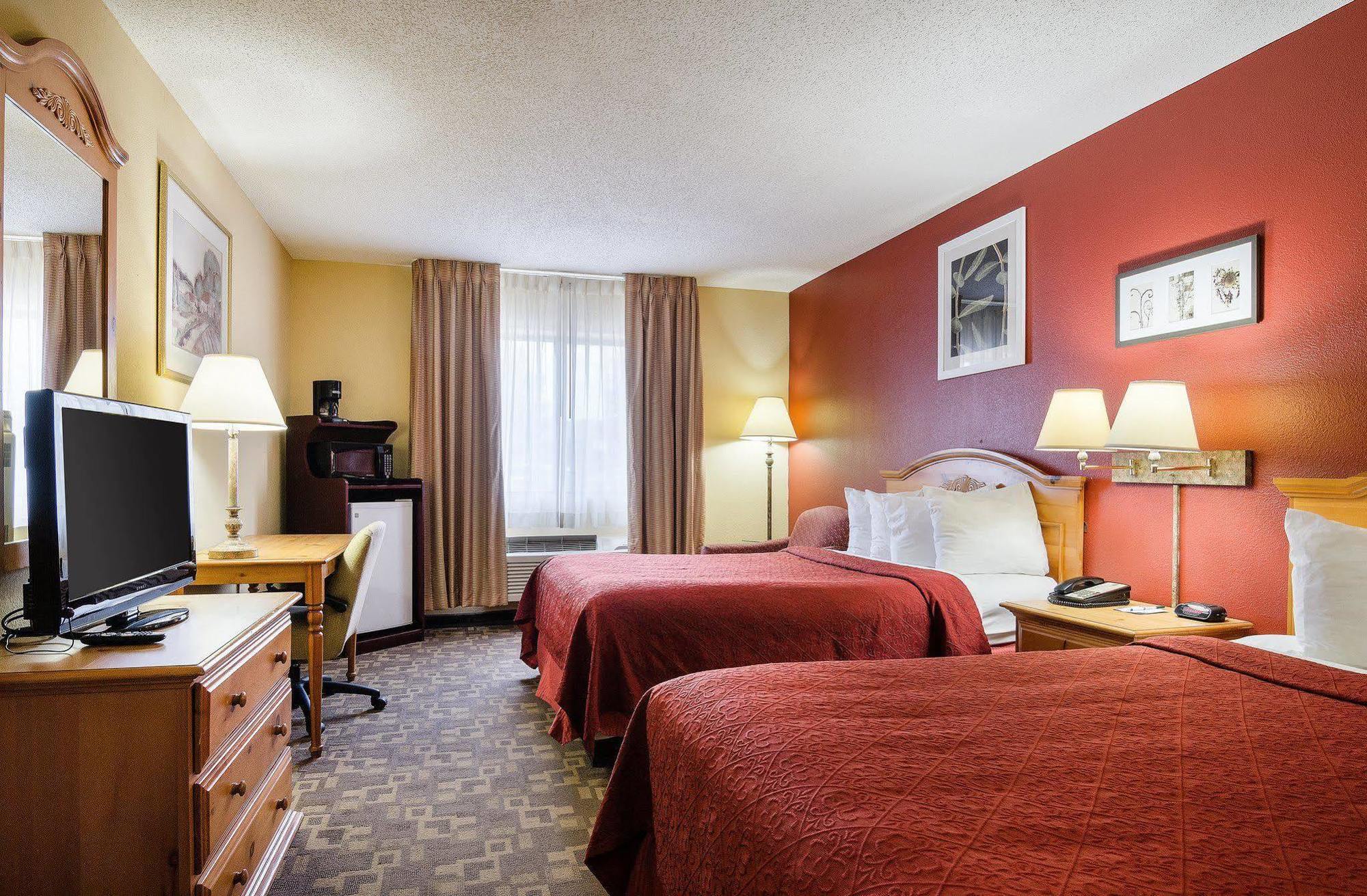 Quality Inn I-70 At Wanamaker Topeka Kültér fotó